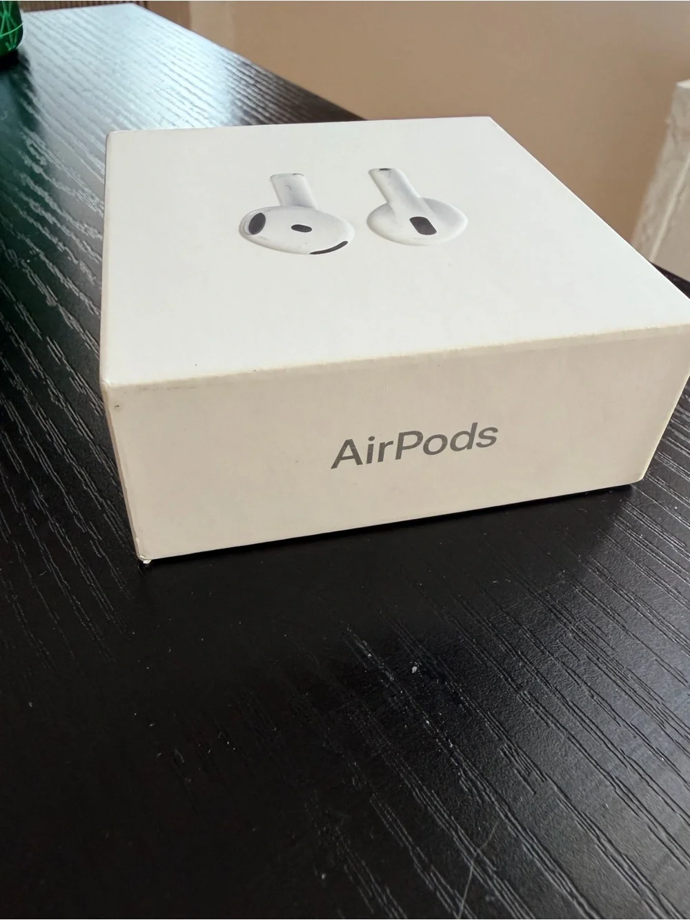 Brand New Apple White Wireless Earbuds Retail Box